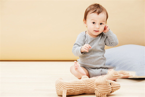 德州57岁助孕宝宝：防止宝宝吃手的4种方法! 防止宝宝鼻腔不适的技巧